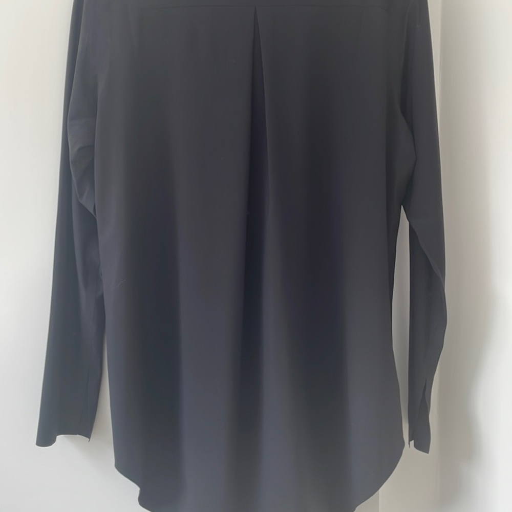 Black shirt